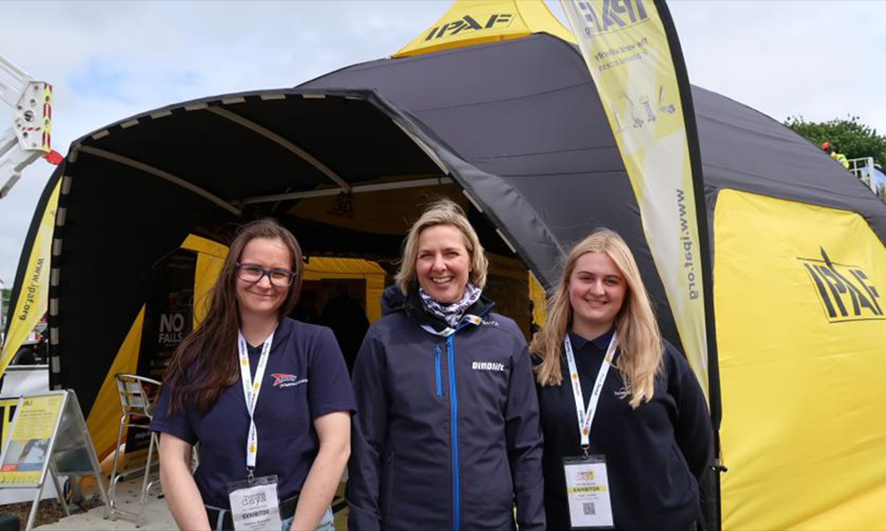 Women-in-Powered-Access_1000x600-1.jpg