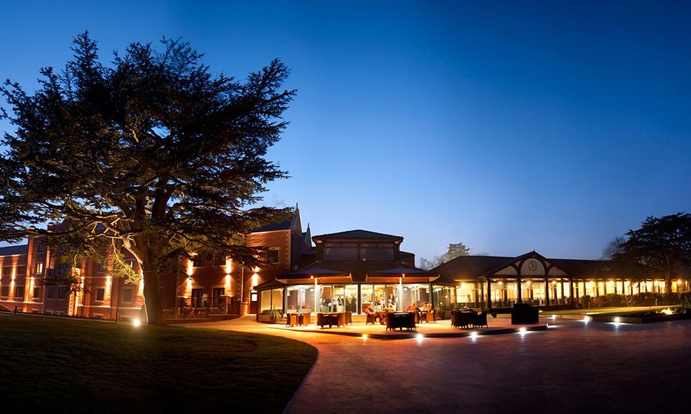 Select-Group_Golf_1_1000x600-1.jpg