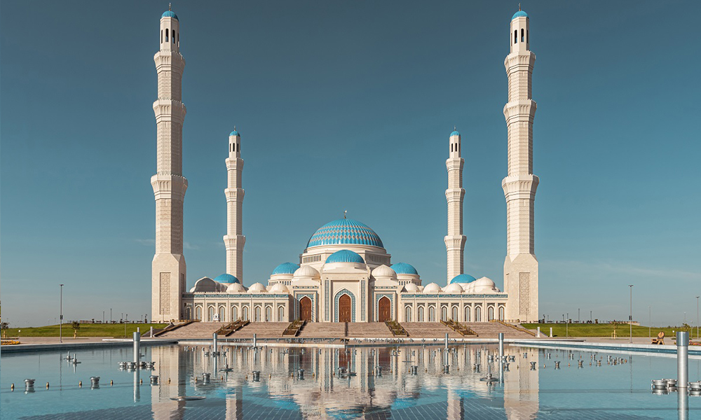 Nur_Sultan_Mosque_1000x600-1.jpg