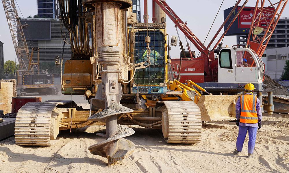 DAMAC-Cavalli-Piling1_1000x600-1.jpg