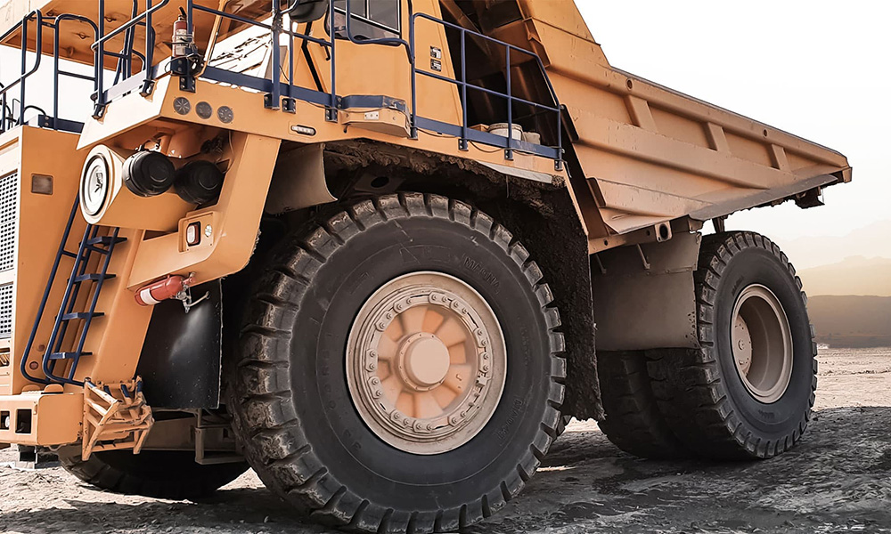 Magna-Mining-Tires2_1000x600-1.jpg